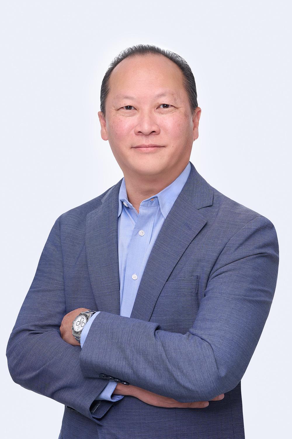 AI编程Agent与传统编程方式对比图