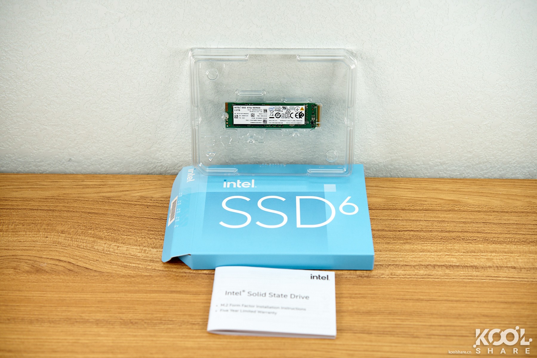 Intel 670P包装背面